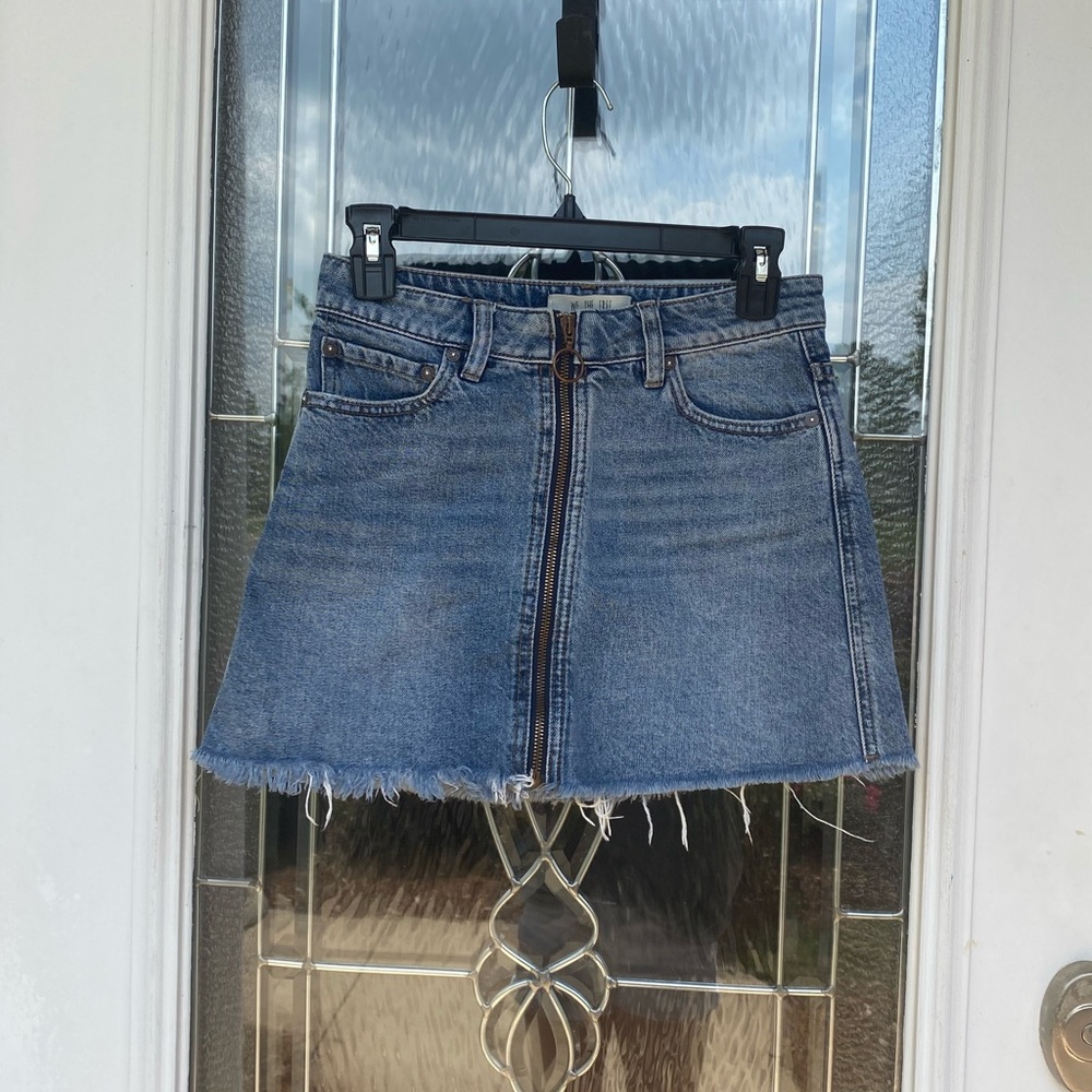 FREE PEOPLE blue jean skirt size : 0